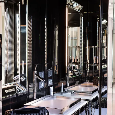 Palazzina Grassi Hotel 5*