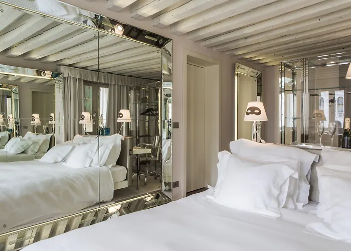 Palazzina Grassi Hotel 5*