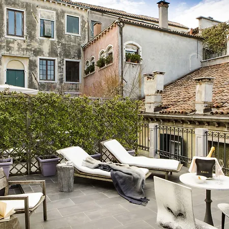 Palazzina Grassi 5* Benátky