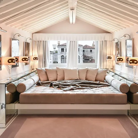 Palazzina Grassi 5*