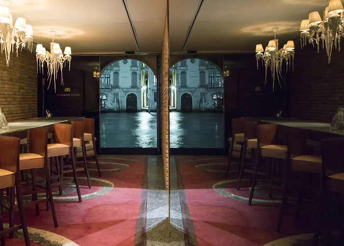 Palazzina Grassi 5* Venedig