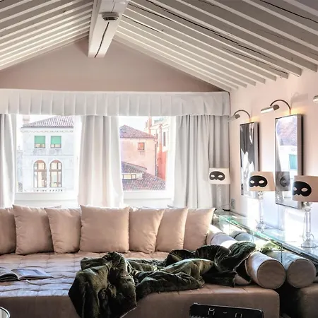 Palazzina Grassi 5* Venedig