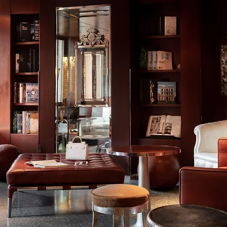 Palazzina Grassi 5*