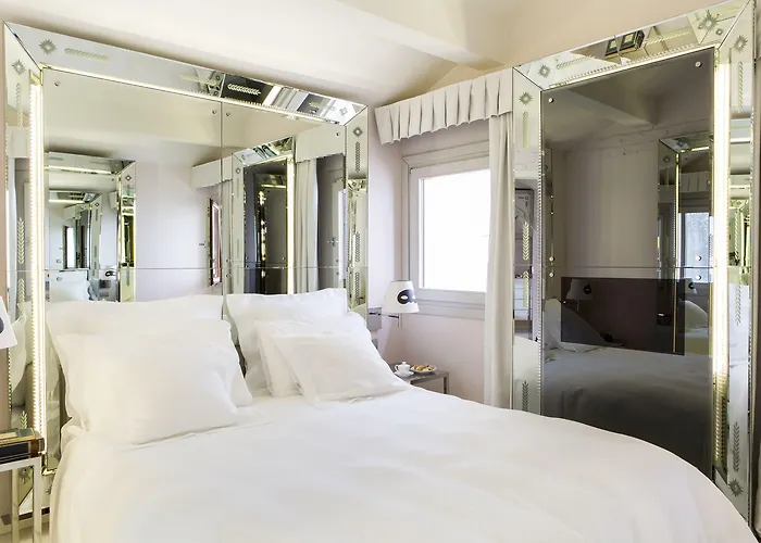 호텔 Palazzina Grassi 5*