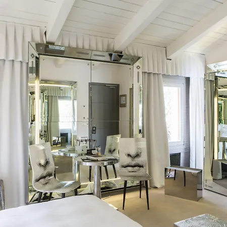 Ξενοδοχείο Palazzina Grassi 5*