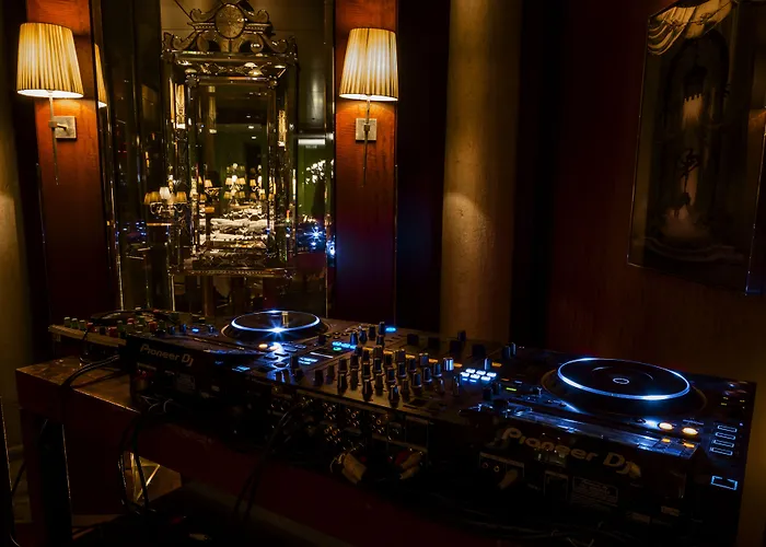 Palazzina Grassi 5* Venise