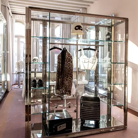 Palazzina Grassi 5*